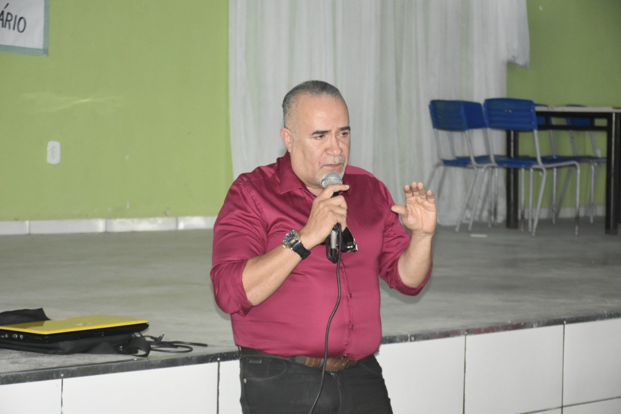 Camacã: Projeto Encontro com o Escritor acontece no CMC
